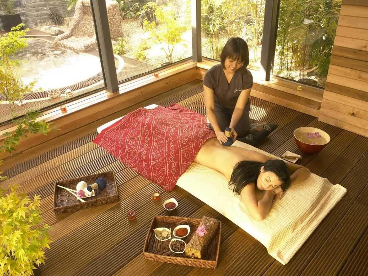 Отель Castlecourt Hotel, Spa & Leisure Уэстпорт-26